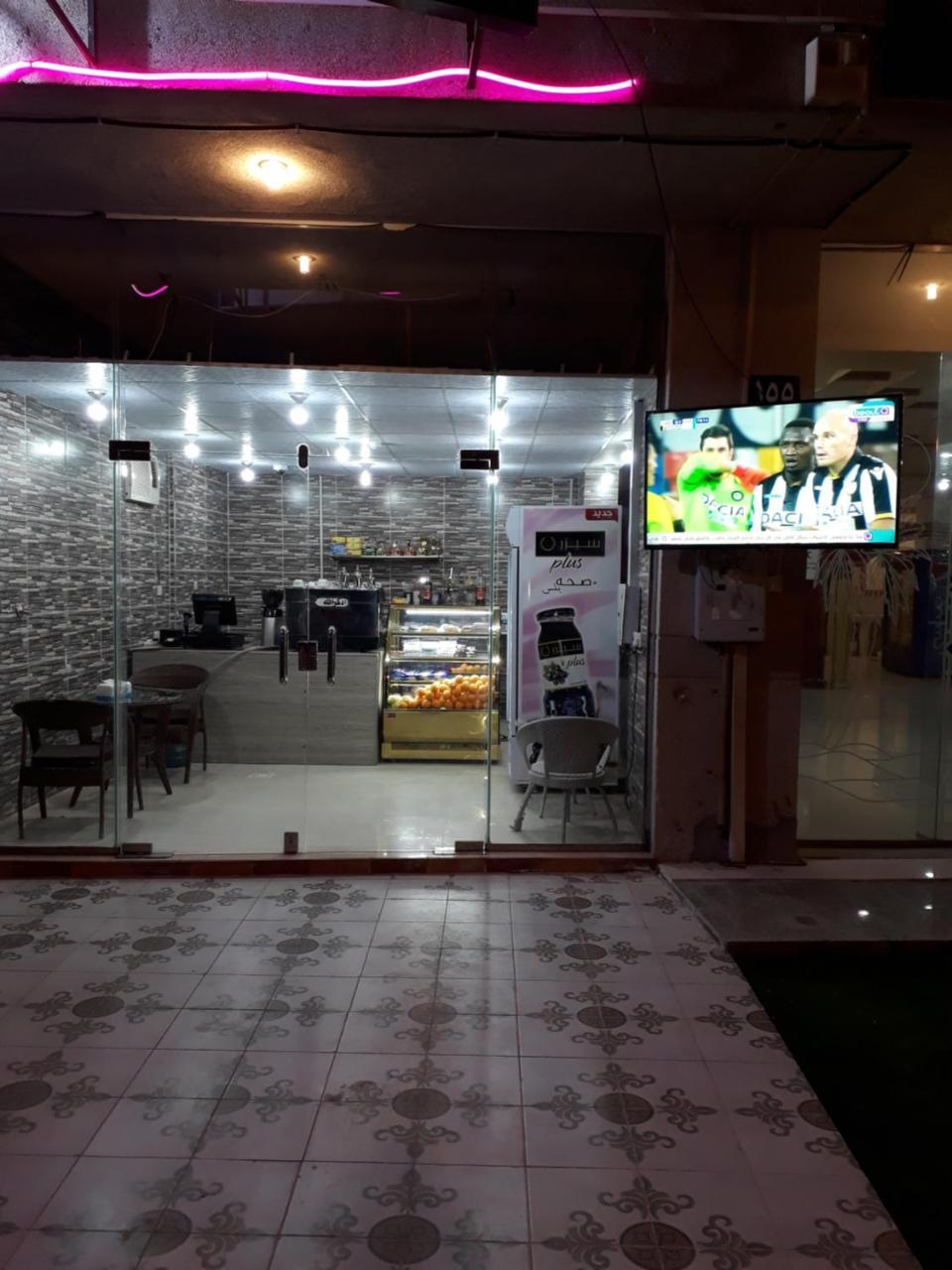 Al Quba Al Thahbia Aparthotel Рияд Екстериор снимка
